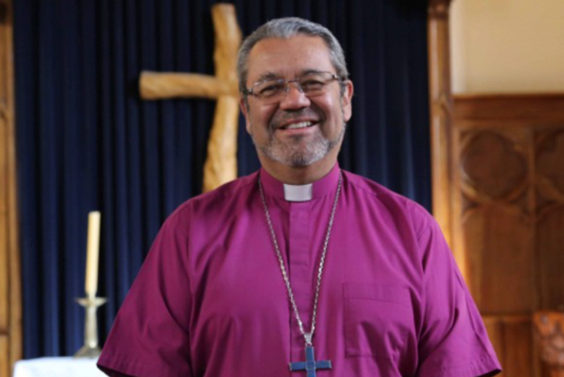 Héctor Zavala, arzobispo anglicano:  “Uno aprende a ser piadoso viviendo una vida comunitaria. La comunidad es la que nos mueve, nos guía y enseña”
